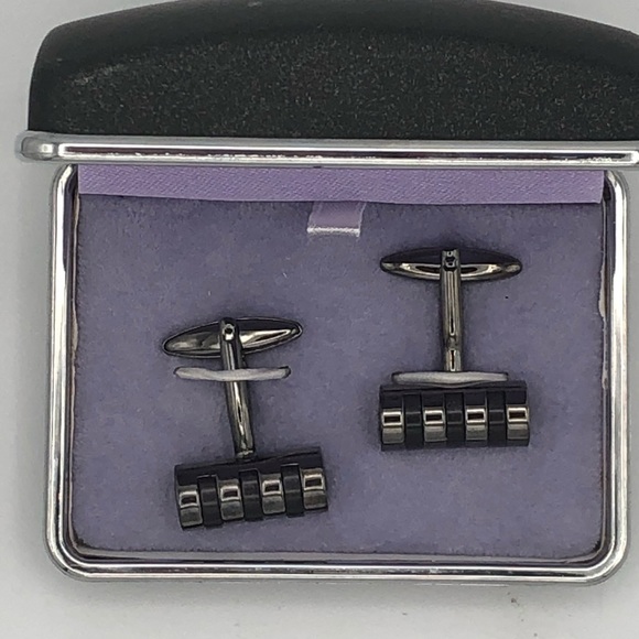 CUFFWEAR CUFF LINKS IN GIFT BOX - Picture 4 of 4